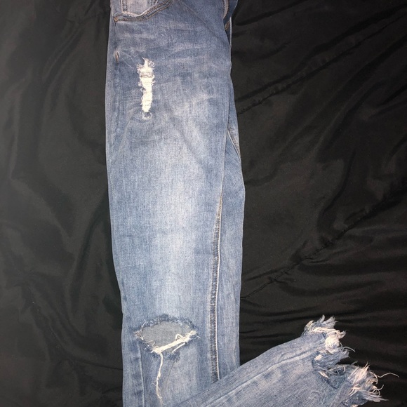 Mid-Rise Women’s Size 5 Jeans - Picture 3 of 4
